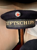 Head on shot Luftschiff Tellermütze.JPG